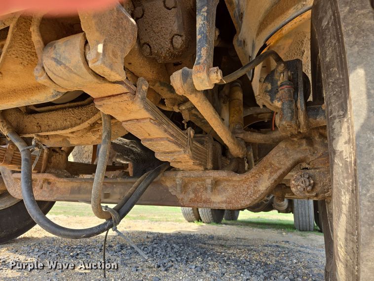 image for item DW8628 1997 International 4900 dump truck