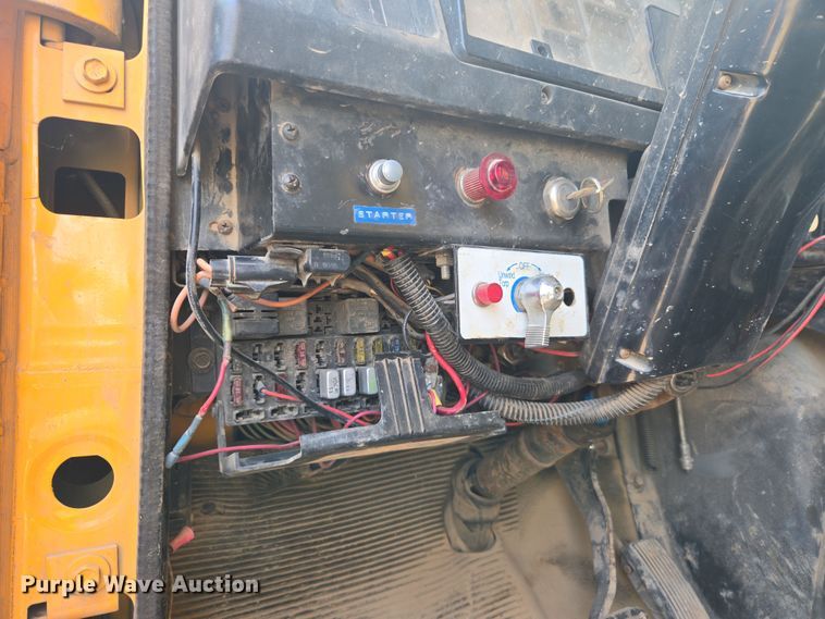 image for item DW8628 1997 International 4900 dump truck