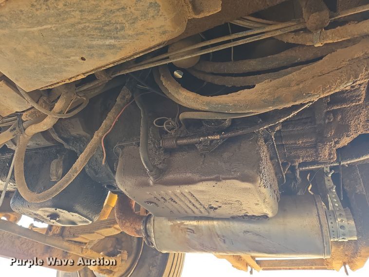 image for item DW8628 1997 International 4900 dump truck