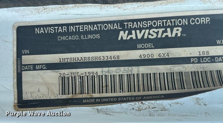 image for item DW8629 1995 International 4900 dump truck