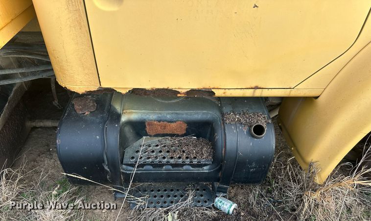 image for item DW8630 1992 International 4900 dump truck