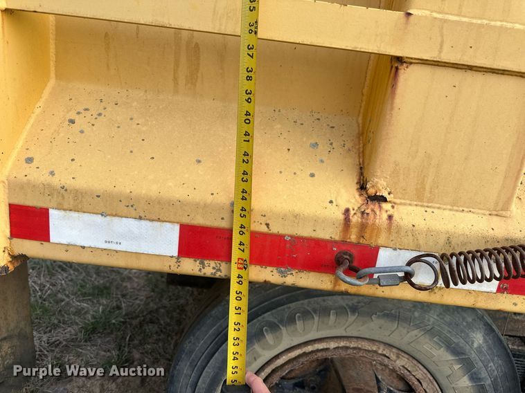 image for item DW8630 1992 International 4900 dump truck