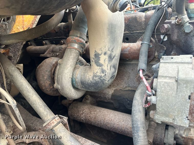 image for item DW8630 1992 International 4900 dump truck