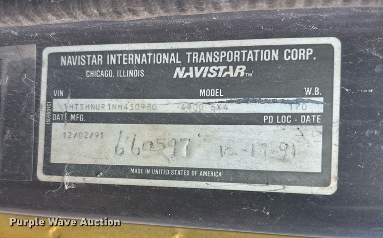 image for item DW8630 1992 International 4900 dump truck