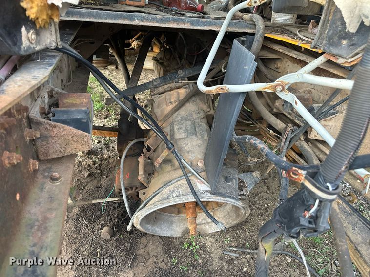 image for item DW8631 1996 International 4900 dump truck