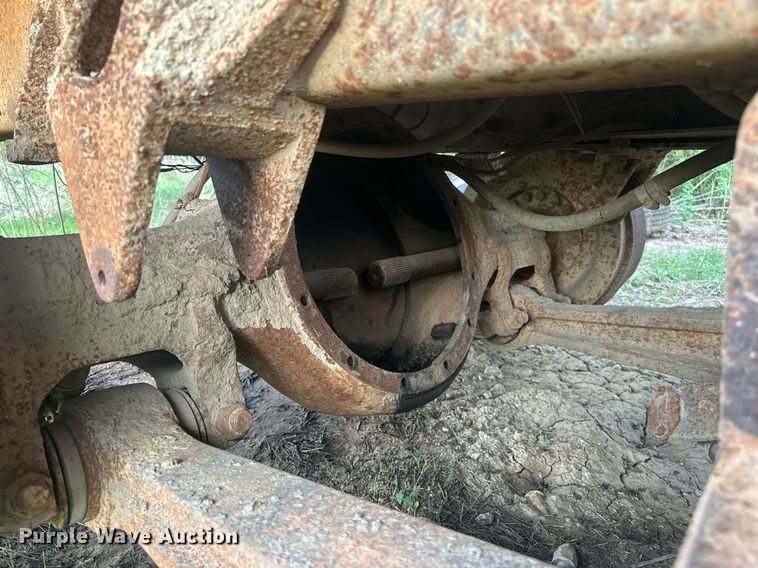 image for item DW8631 1996 International 4900 dump truck