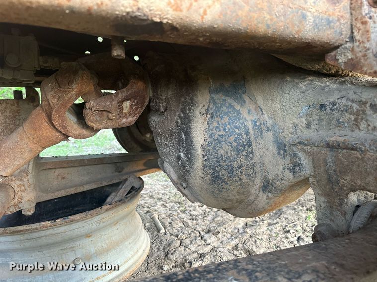 image for item DW8631 1996 International 4900 dump truck