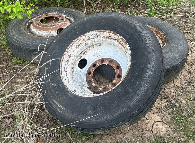 image for item DW8631 1996 International 4900 dump truck