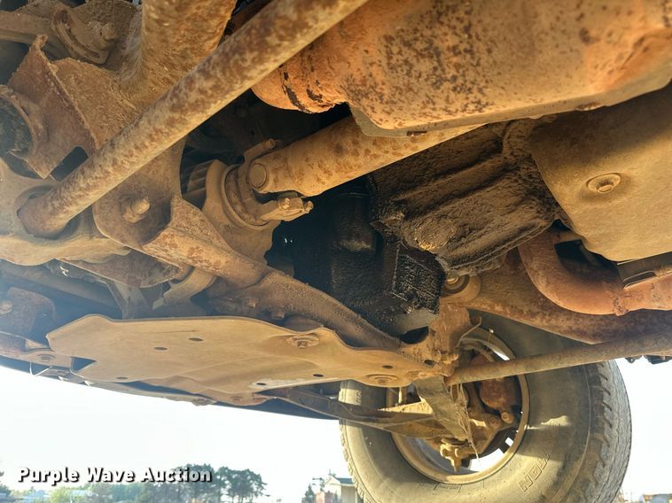 image for item DW8633 2000 Chevrolet Silverado 1500 Ext. Cab pickup truck