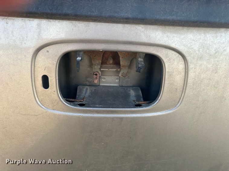 image for item DW8633 2000 Chevrolet Silverado 1500 Ext. Cab pickup truck