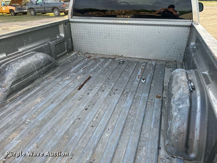 image for item DW8633 2000 Chevrolet Silverado 1500 Ext. Cab pickup truck