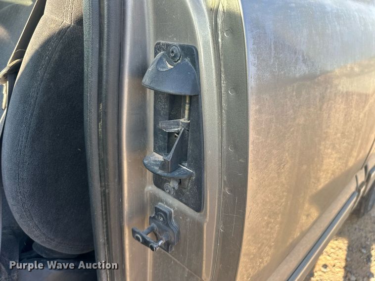 image for item DW8633 2000 Chevrolet Silverado 1500 Ext. Cab pickup truck