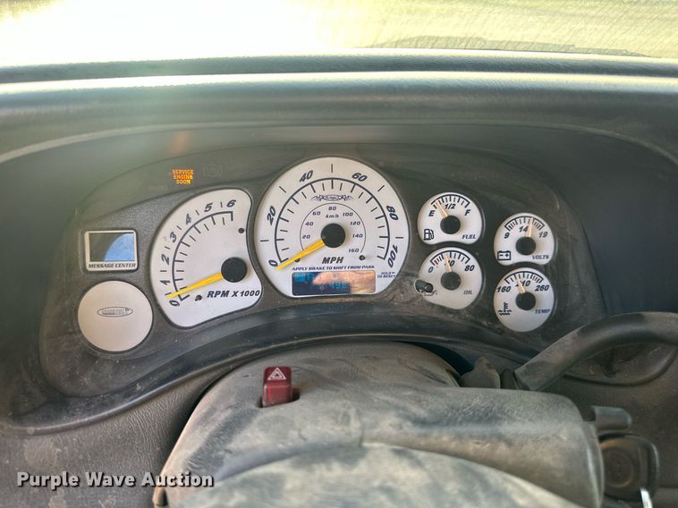 image for item DW8633 2000 Chevrolet Silverado 1500 Ext. Cab pickup truck