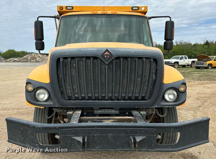 image for item DW8634 2009 International 7400 dump truck