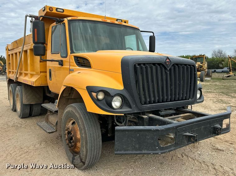 image for item DW8634 2009 International 7400 dump truck