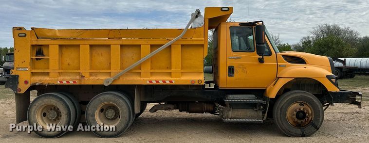 image for item DW8634 2009 International 7400 dump truck