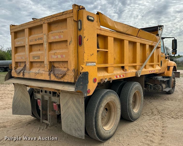image for item DW8634 2009 International 7400 dump truck