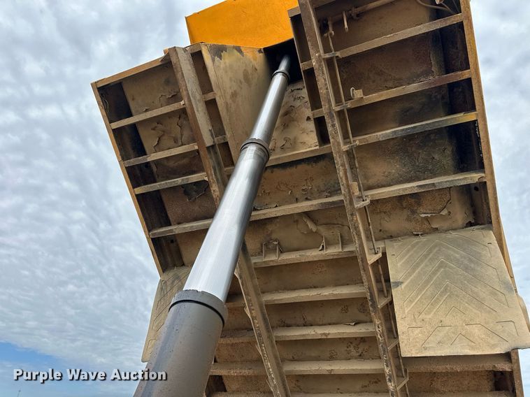 image for item DW8634 2009 International 7400 dump truck