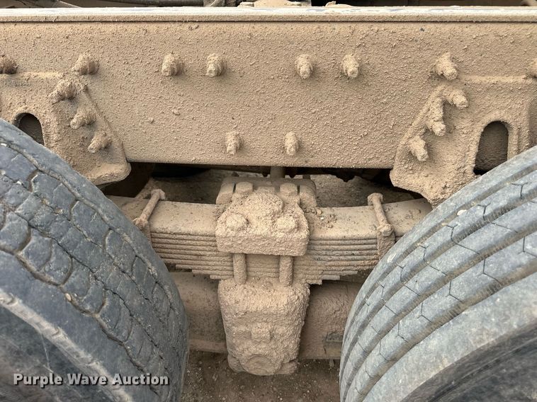 image for item DW8634 2009 International 7400 dump truck