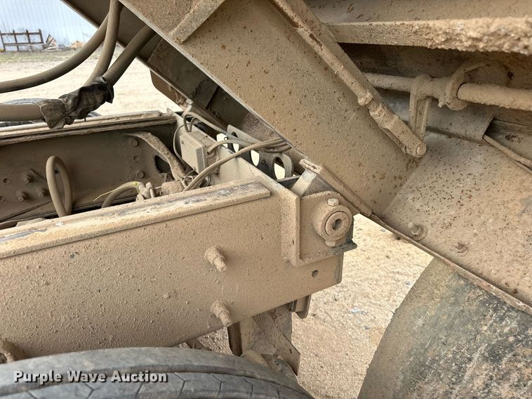 image for item DW8634 2009 International 7400 dump truck