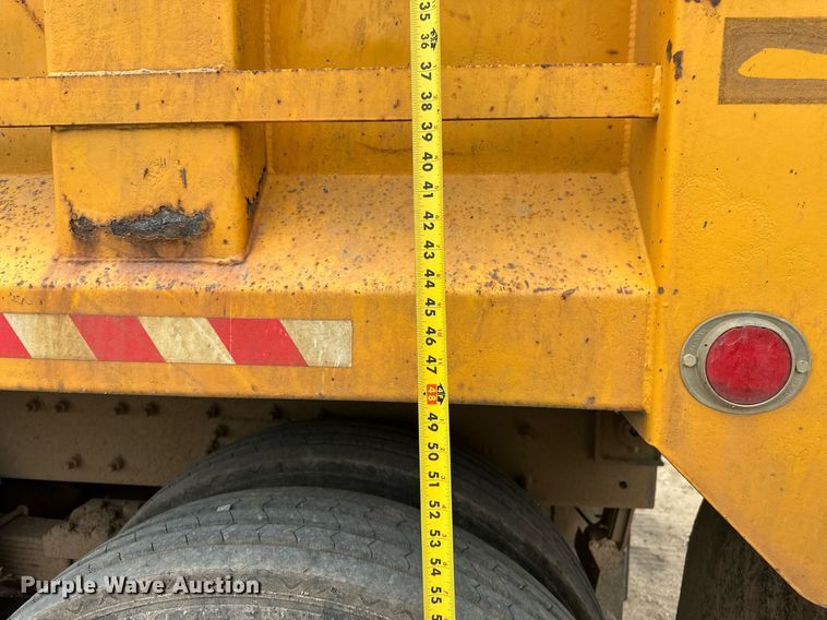 image for item DW8634 2009 International 7400 dump truck