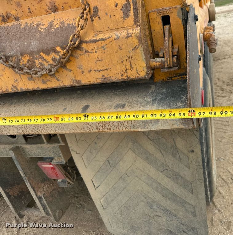 image for item DW8634 2009 International 7400 dump truck