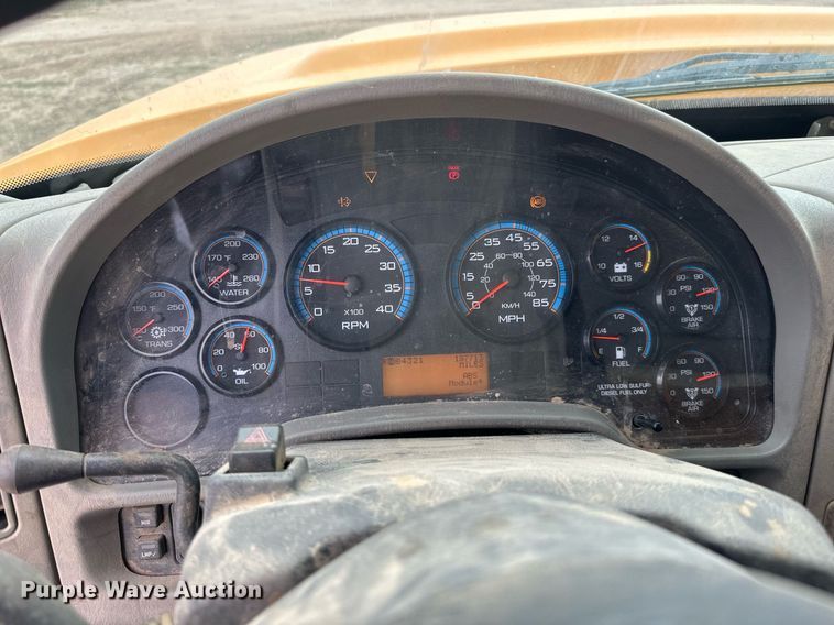 image for item DW8634 2009 International 7400 dump truck