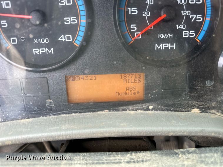 image for item DW8634 2009 International 7400 dump truck