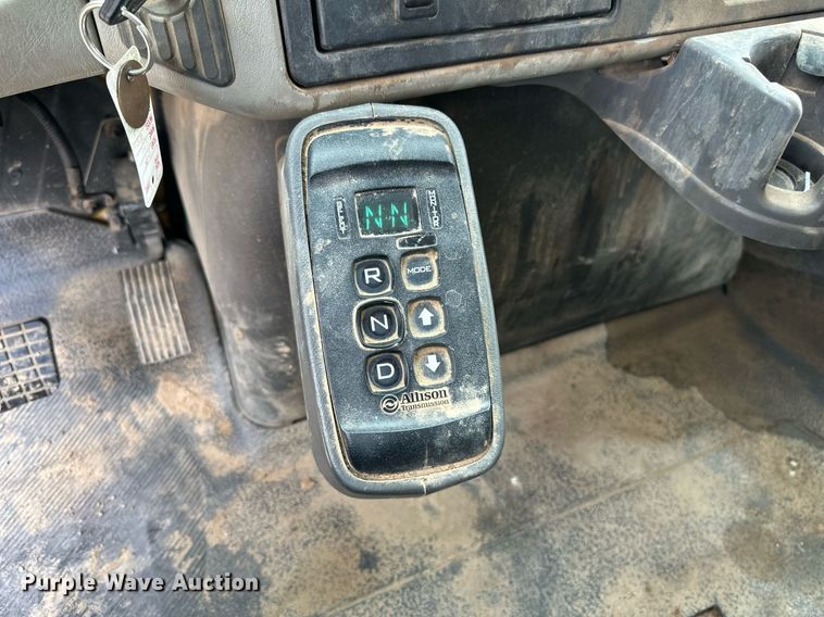 image for item DW8634 2009 International 7400 dump truck