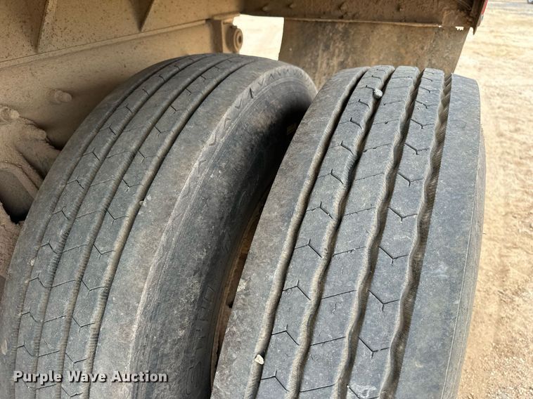 image for item DW8634 2009 International 7400 dump truck