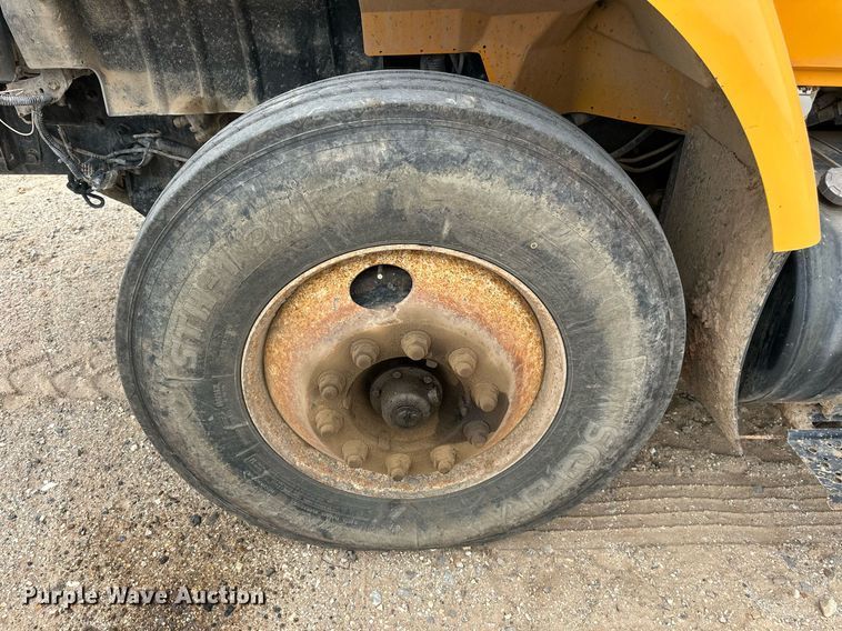 image for item DW8634 2009 International 7400 dump truck