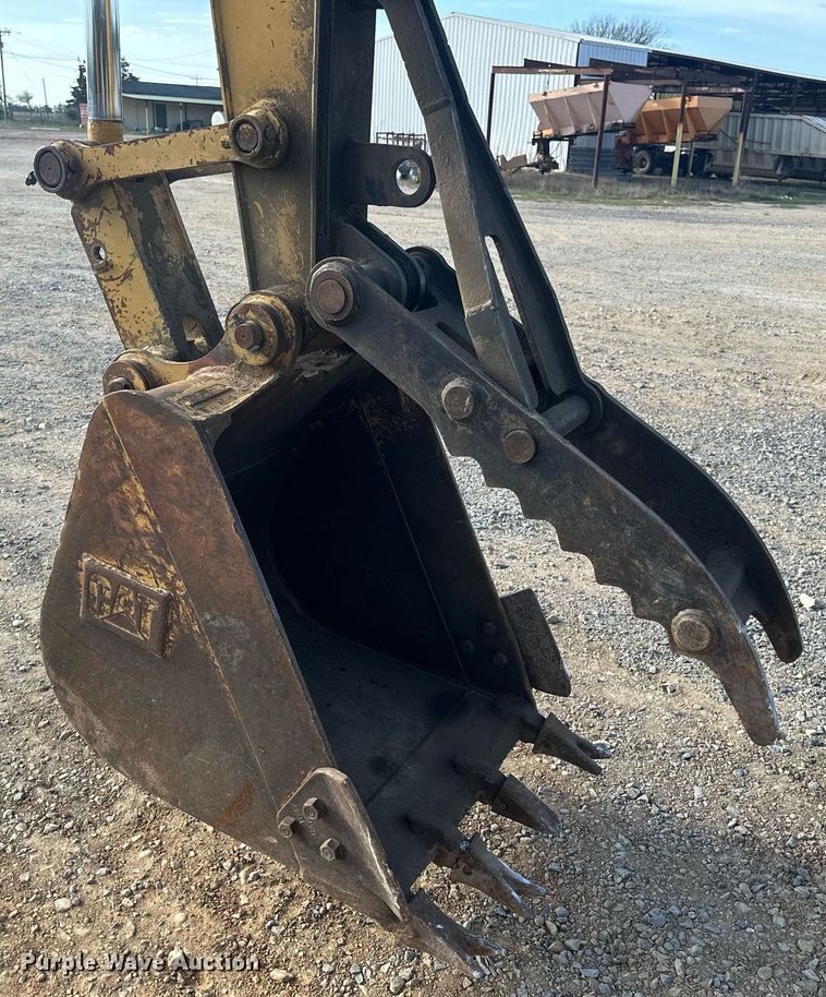 image for item DW8635 2002 Caterpillar 308C SR mini excavator