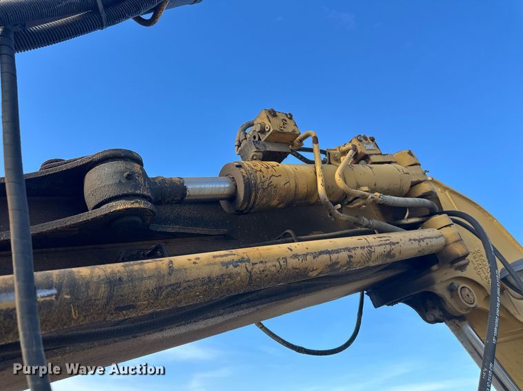 image for item DW8635 2002 Caterpillar 308C SR mini excavator