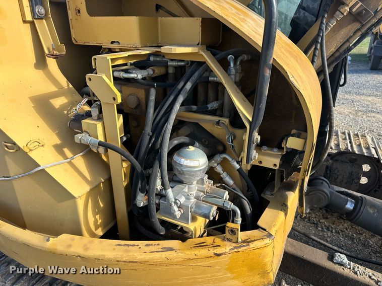 image for item DW8635 2002 Caterpillar 308C SR mini excavator