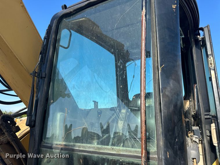 image for item DW8635 2002 Caterpillar 308C SR mini excavator