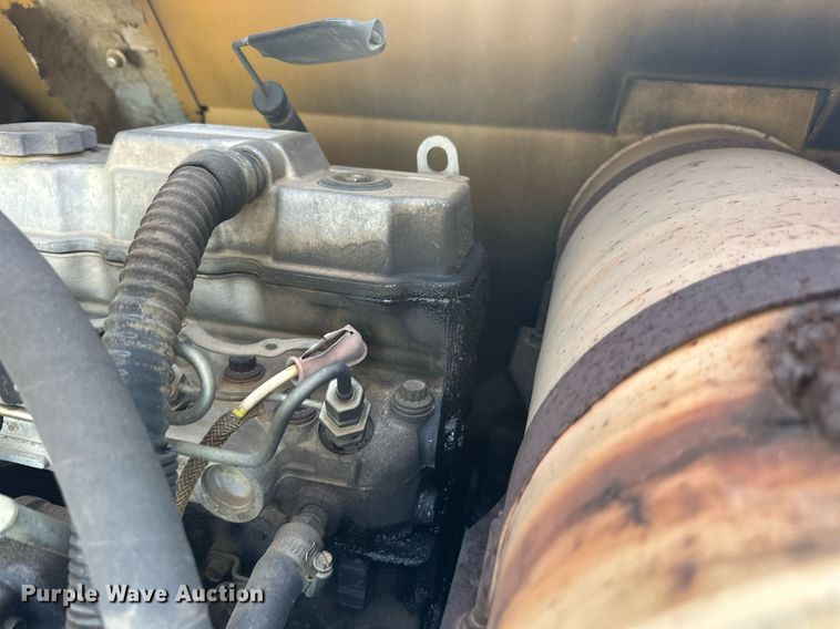 image for item DW8635 2002 Caterpillar 308C SR mini excavator