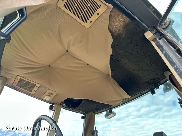 image for item DW8636 1997 John Deere 6400 MFWD tractor