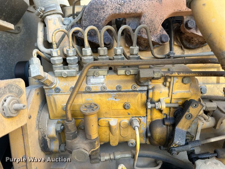 image for item DW8637 1998 John Deere 670C motor grader