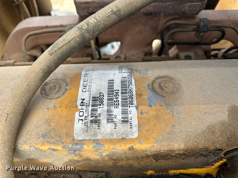 image for item DW8637 1998 John Deere 670C motor grader