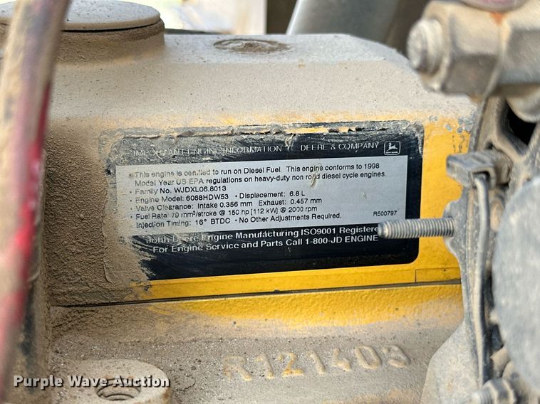 image for item DW8637 1998 John Deere 670C motor grader