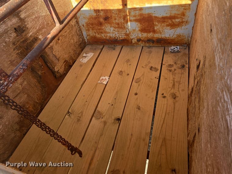 image for item DW8649 Livestock trailer