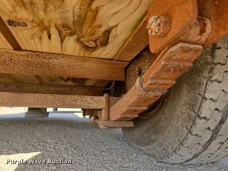 image for item DW8649 Livestock trailer