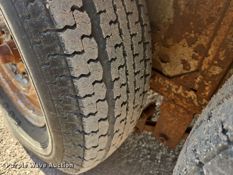 image for item DW8649 Livestock trailer