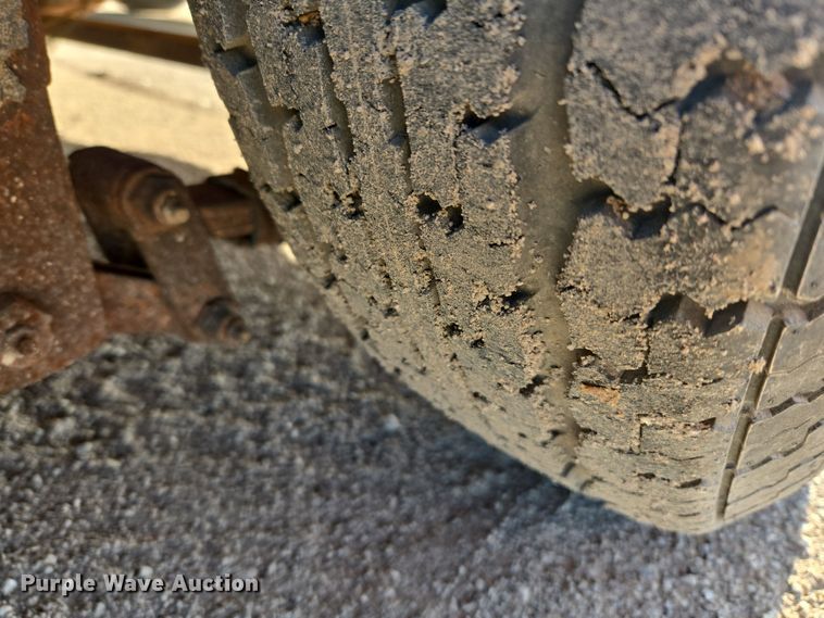 image for item DW8649 Livestock trailer