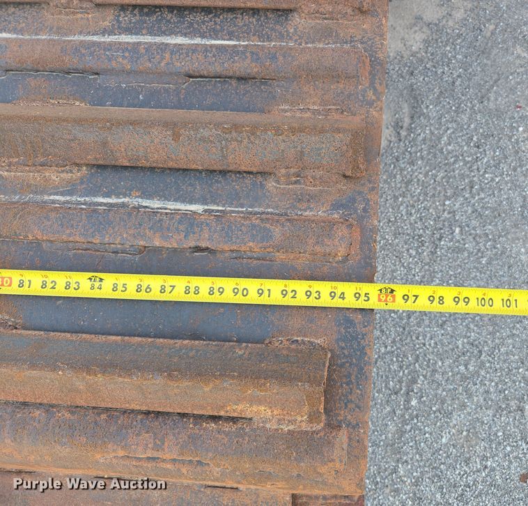 image for item DW8650 1975 Fruehauf C-35L-J3 flatbed trailer