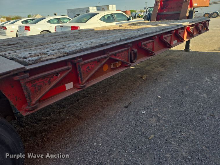 image for item DW8650 1975 Fruehauf C-35L-J3 flatbed trailer