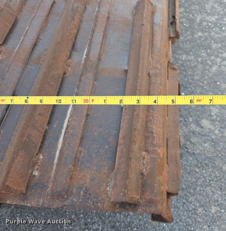 image for item DW8650 1975 Fruehauf C-35L-J3 flatbed trailer