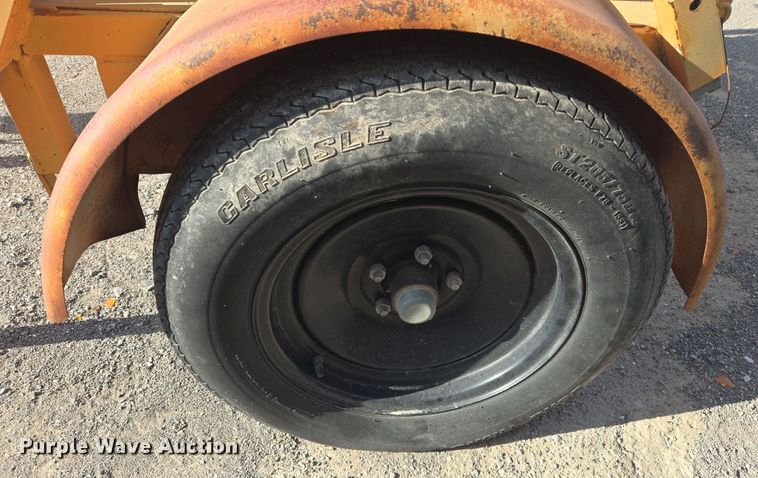 image for item DW8653 Amida ODLSE15LA arrow board trailer