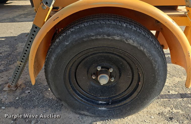 image for item DW8653 Amida ODLSE15LA arrow board trailer