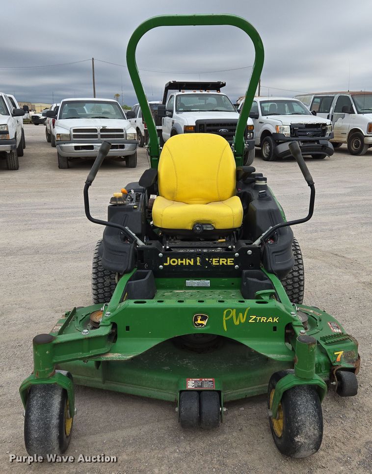 image for item DW8654 2015 John Deere Z950R ZTR lawn mower